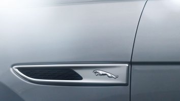 Jaguar F-Pace (facelift 2020) - Photo 6