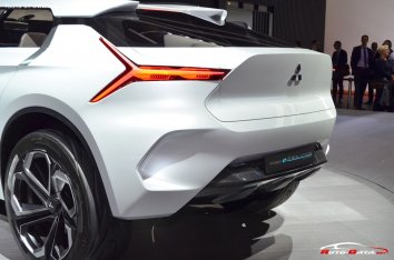 Mitsubishi e-Evolution Concept  - Photo 6