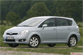 Toyota Corolla Verso III (facelift 2007) - Photo 3