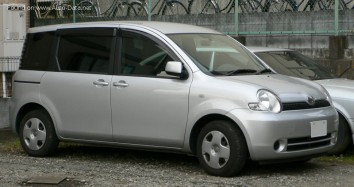 Toyota Sienta I 