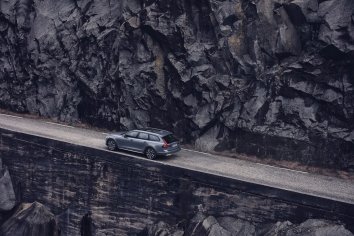 Volvo V90 Cross Country (facelift 2020) - Photo 4