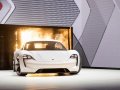 Porsche Mission E Concept  - Fiche technique, Consommation de carburant, Dimensions